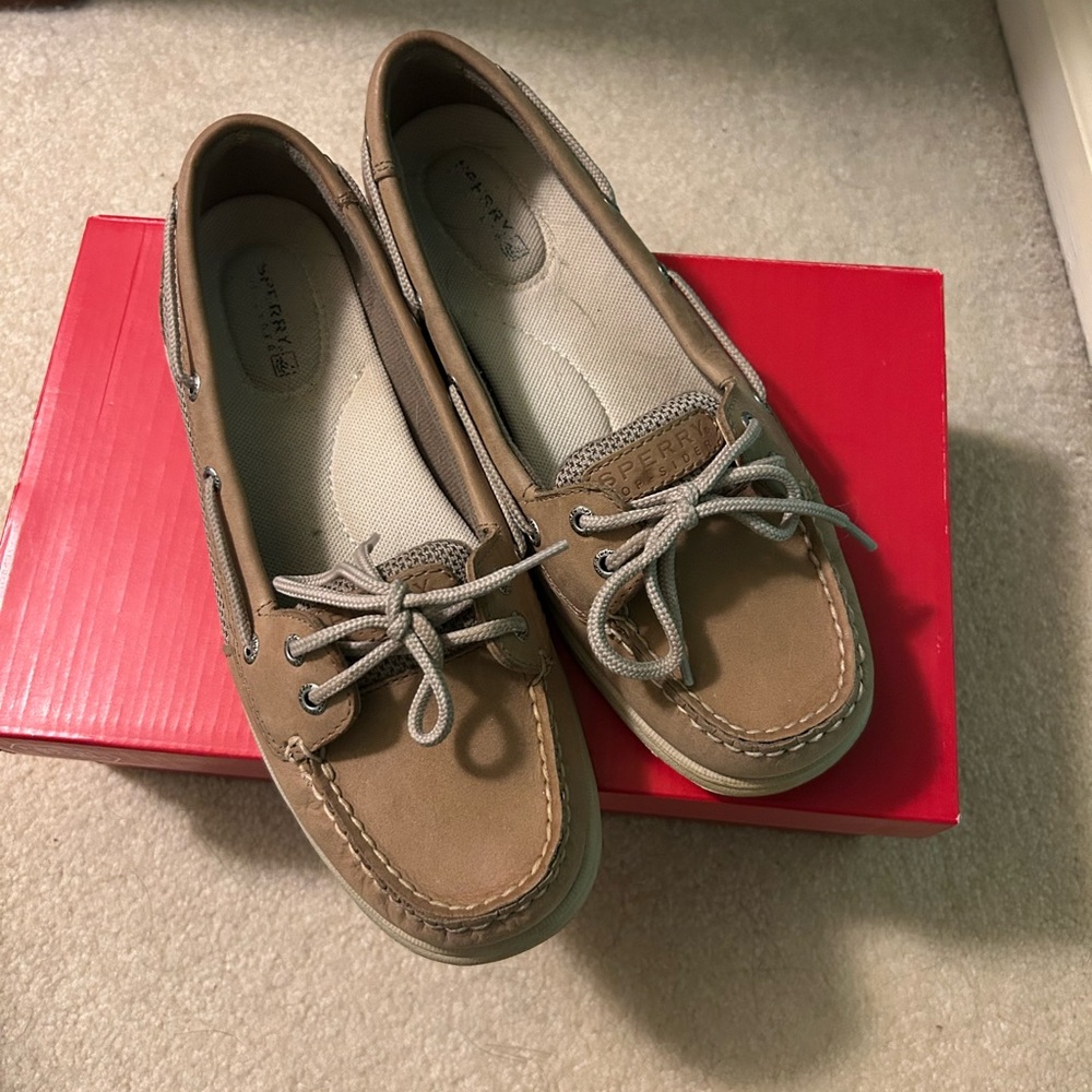 Sperry Women's Tan Boat Shoes